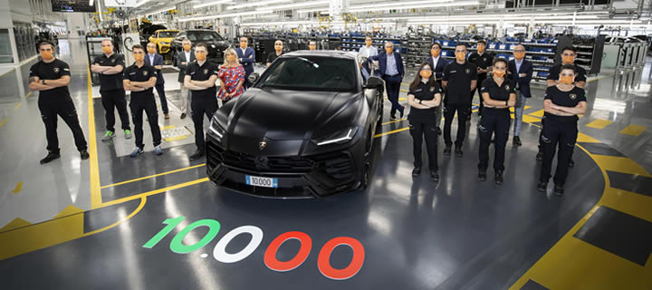 Lamborghini Celebrates the 10,000th Urus